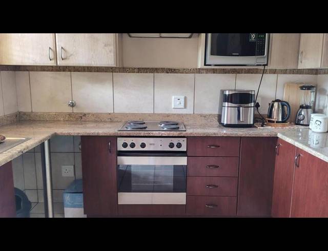 2 BEDROOM HOUSE FOR SALE IN WILLOWBROOK